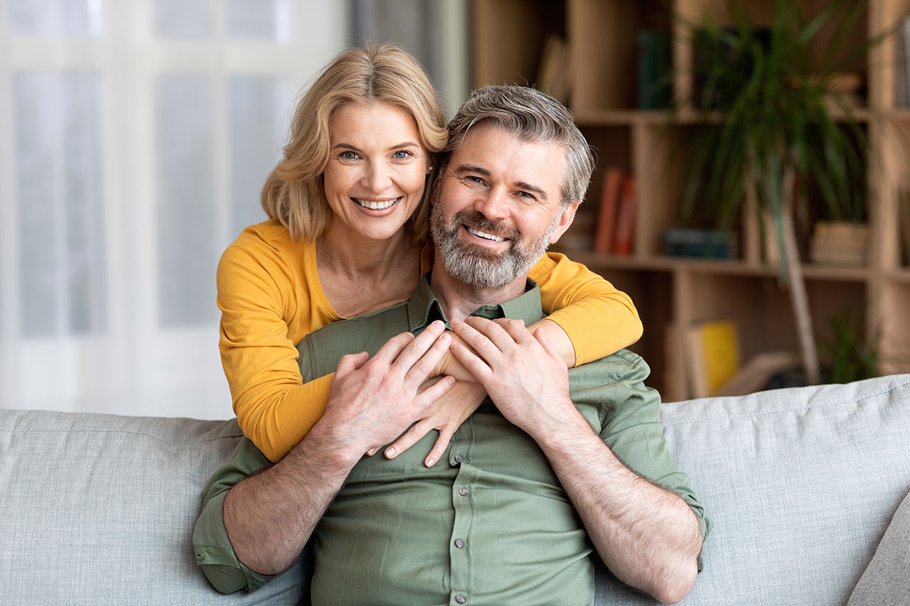Dental Implants vs Traditional Tooth Replacement Options: Understanding Your Choices for a Stronger Smile